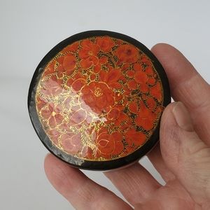 Handmade Lacquered Kashmir Papier Mache Pill Or Trinket Box